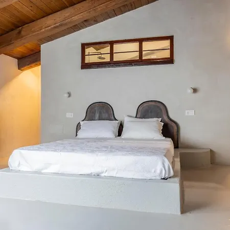 Donna Rina - Suggestiva Casa Nel Centro Storico Semesterbostad *