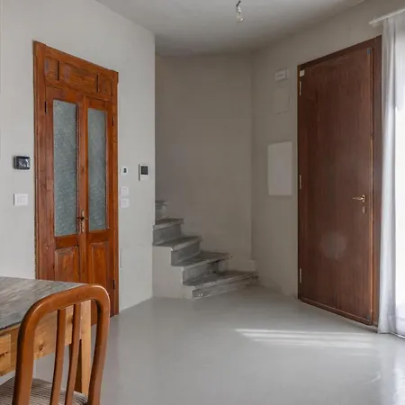 Donna Rina - Suggestiva Casa Nel Centro Storico Colledimezzo