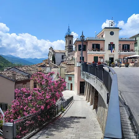 Donna Rina - Suggestiva Casa Nel Centro Storico *
